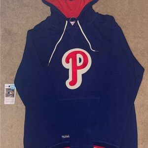 Mitchell & Ness Phillies Long Sleeved tee with hood